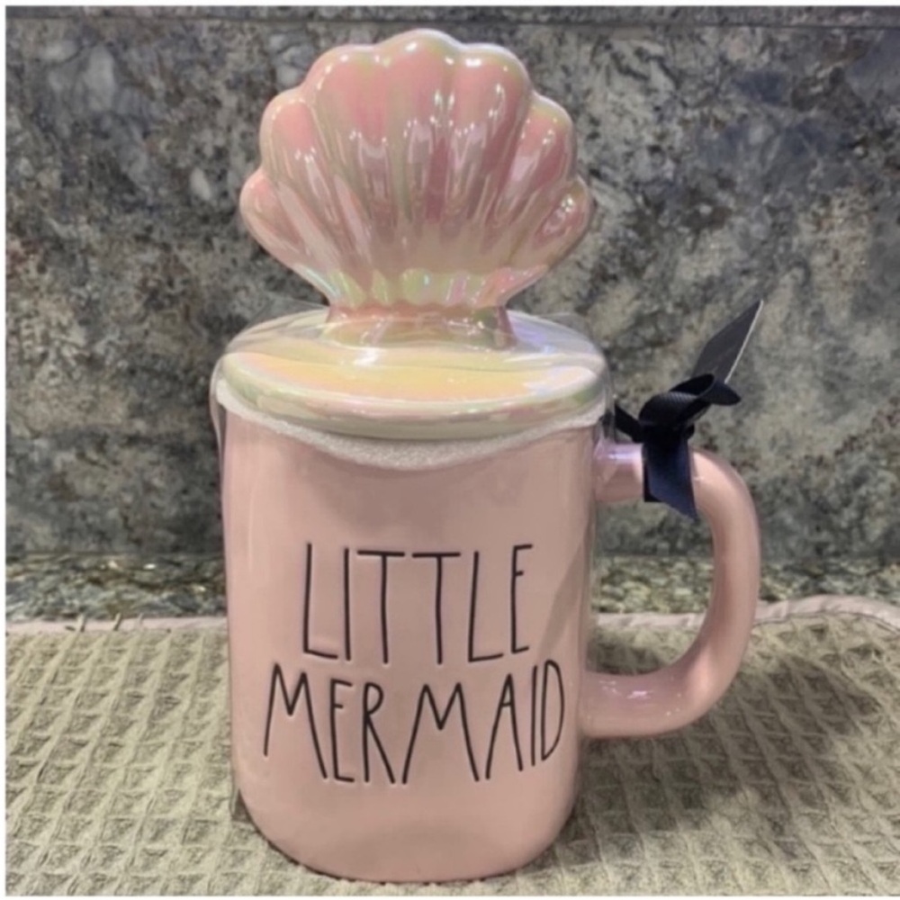 NWT Rae Dunn x Disney “LITTLE MERMAID” Mug w/ Lid 16 oz Ariel Seashell Topper